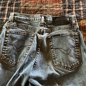 American Eagle jeans size 4 in very nice condition